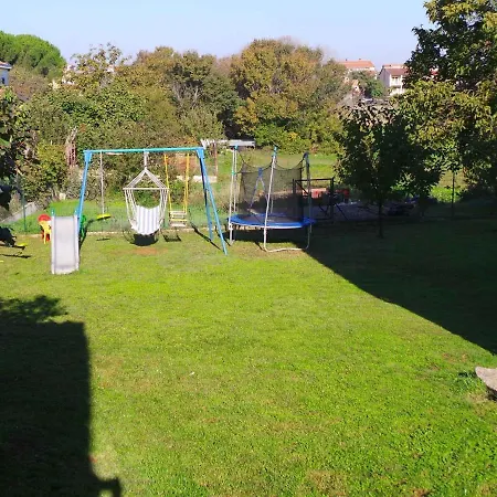 Apartment Valbandon 9 *