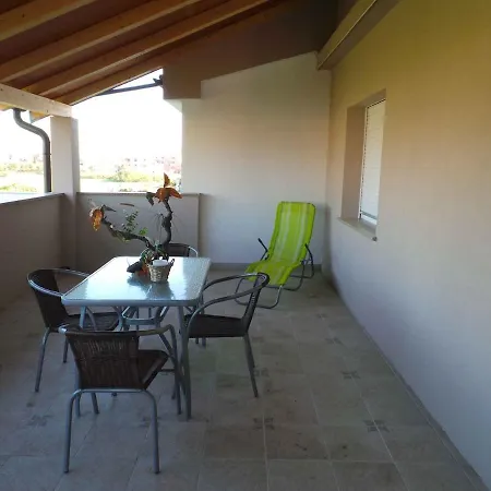 Apartment Valbandon 9 Fondole
